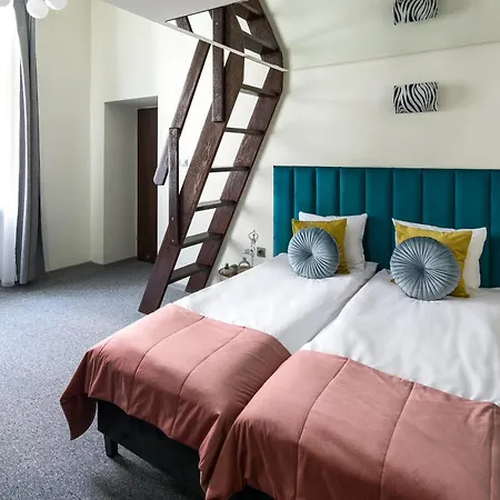 The Royal Patch Apartment